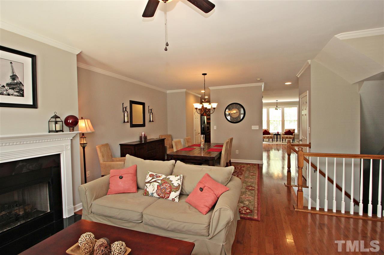 3521 Edgemont Drive Raleigh, NC 27612 - Photo 4 of 27 Gallery Image 4