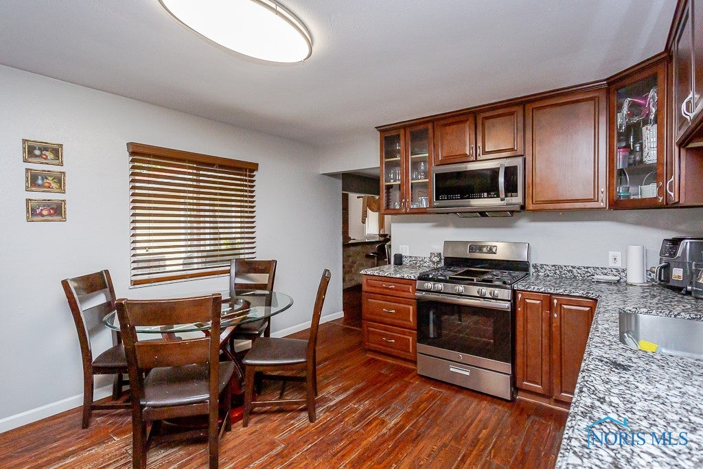 635 Jean Road Toledo, OH 43615 - Photo 6 of 47 Gallery Image 6