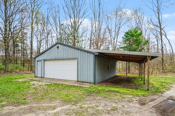 $240,000 | 2418 Lincoln Road, Allegan, MI 49010