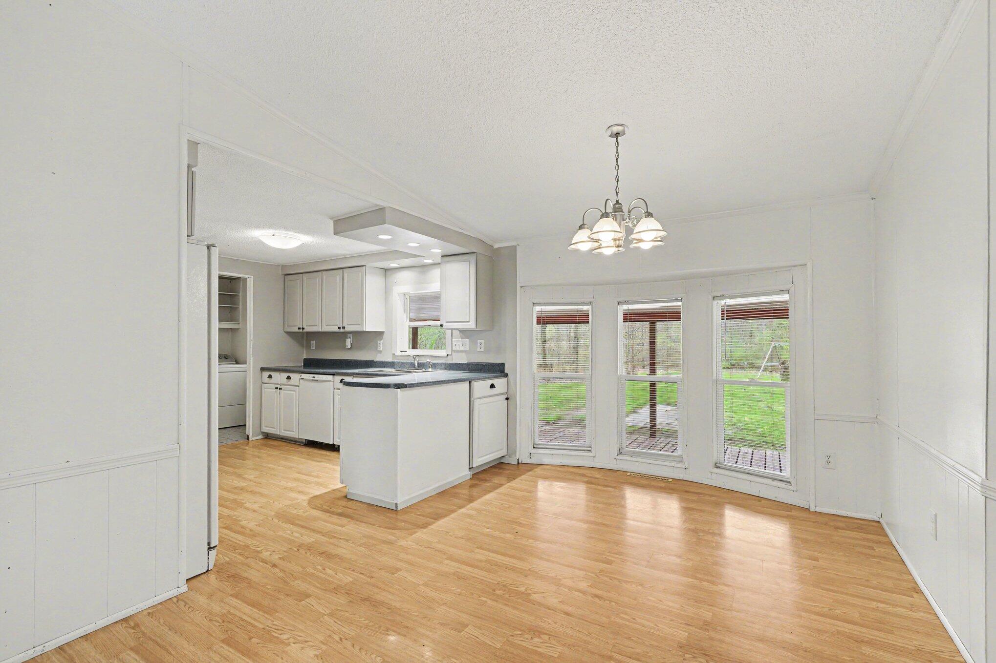 2418 Lincoln Road Allegan, MI 49010 - Photo 9 of 26 009_file_6170