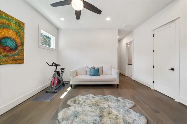 $4,800 | 620 East 26th Street, Houston, TX 77008