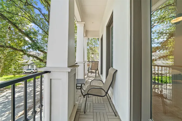 $4,800 | 620 East 26th Street, Houston, TX 77008