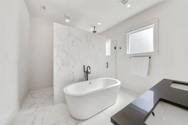 $4,850 | 620 East 26th Street, Houston, TX 77008