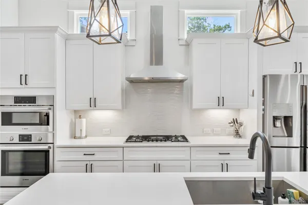 $4,800 | 620 East 26th Street, Houston, TX 77008