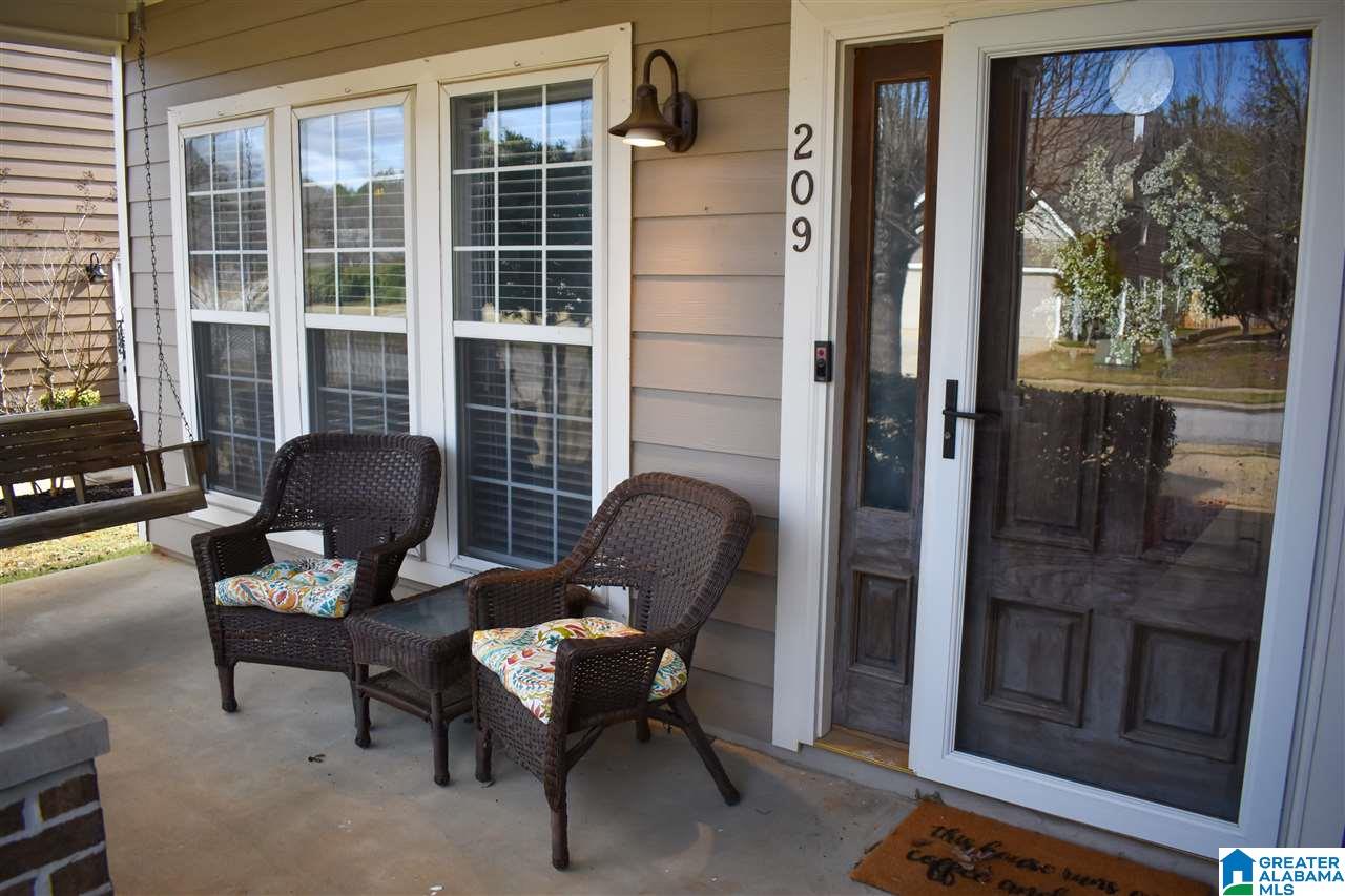 209 Nottingham Drive Calera, AL 35040 - Photo 3 of 23