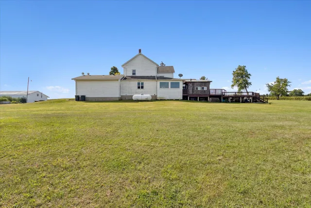 $559,900 | 8548 East Edwardsville Road, German Valley, IL 61039