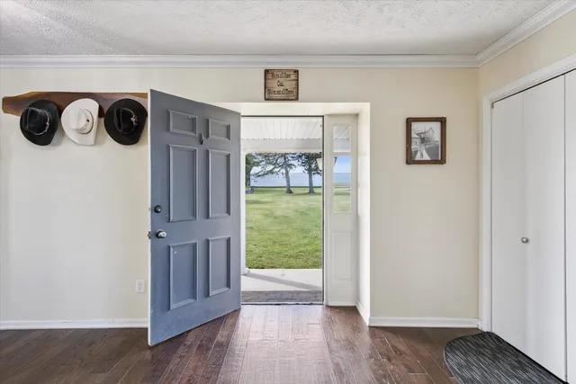 $559,900 | 8548 East Edwardsville Road, German Valley, IL 61039