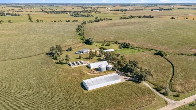 $559,900 | 8548 East Edwardsville Road, German Valley, IL 61039