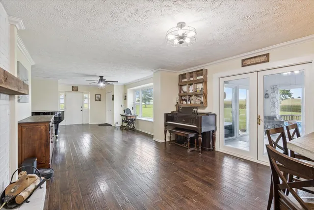 $559,900 | 8548 East Edwardsville Road, German Valley, IL 61039