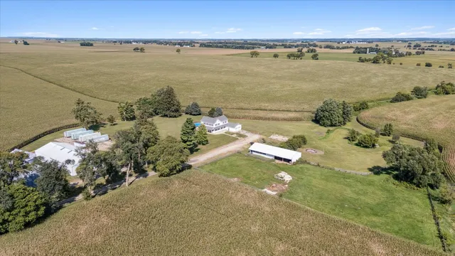 $559,900 | 8548 East Edwardsville Road, German Valley, IL 61039