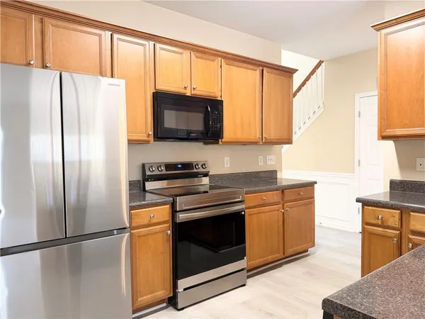 $2,300 | 349 Creek Manor Way, Suwanee, GA 30024
