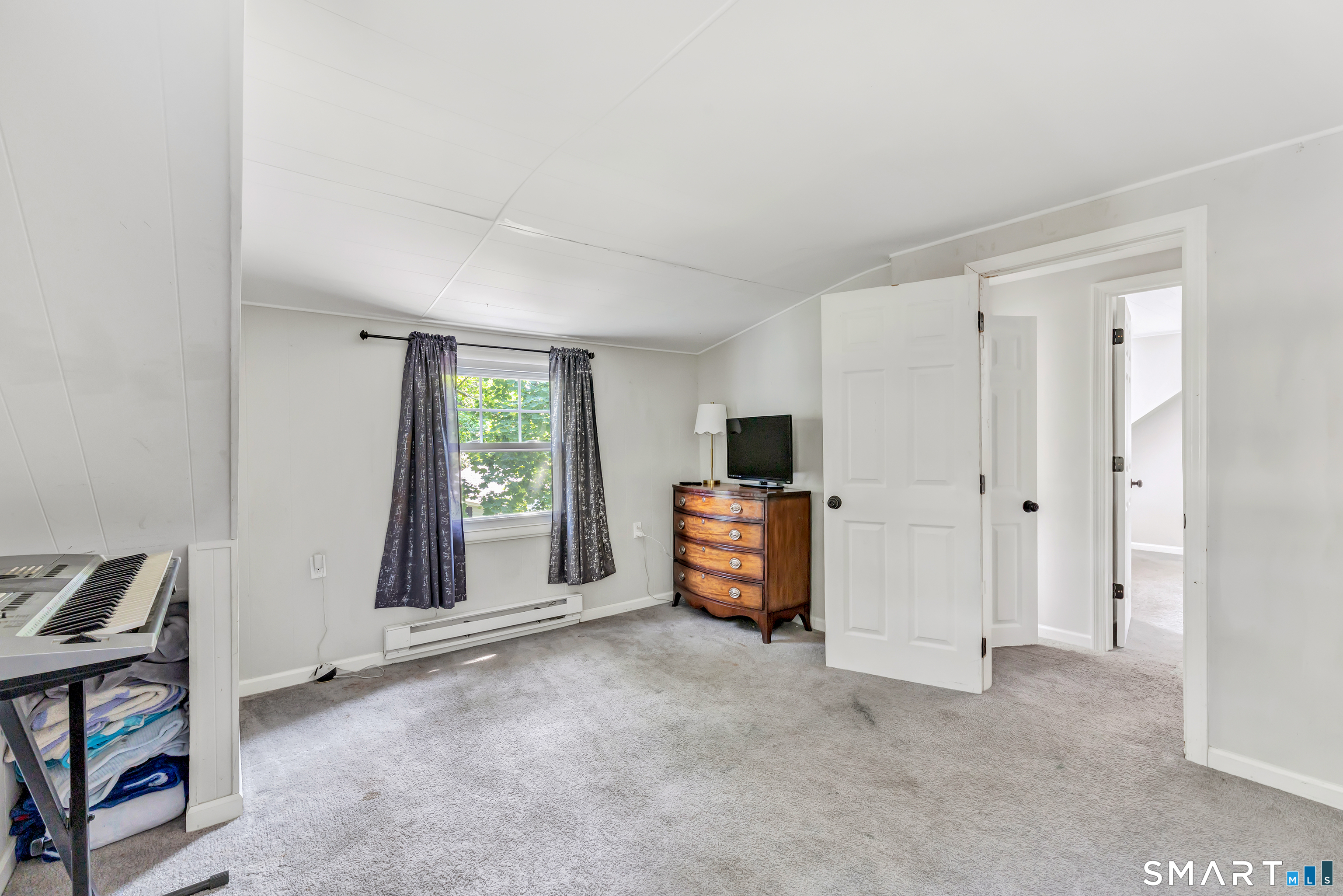 2082 Stratfield Road Fairfield, CT 06825 - Photo 27 of 38