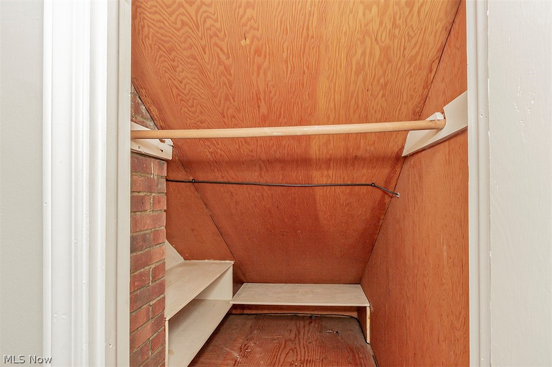 5523 Huron Road Lyndhurst, OH 44124 - Photo 31 of 34 Storage at every turn....