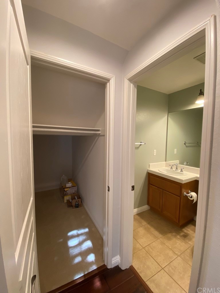 211 Tall Oak Irvine, CA 92603 - Photo 14 of 18