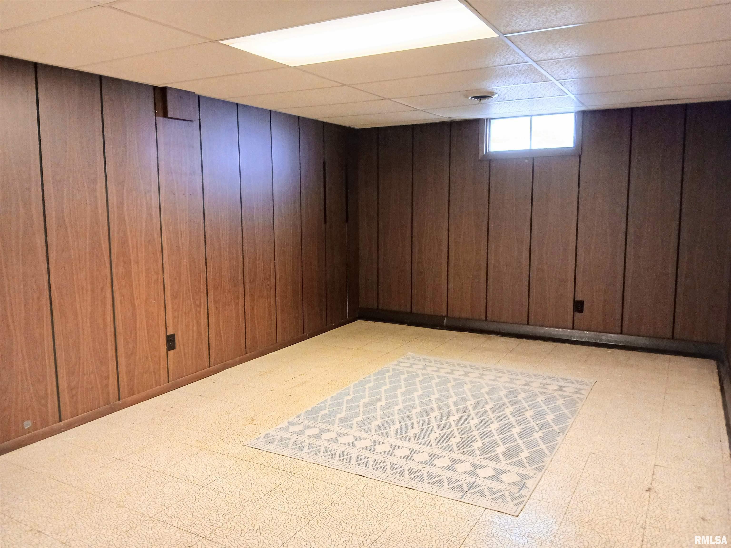 2109 Keokuk Road Springfield, IL 62702 - Photo 29 of 38