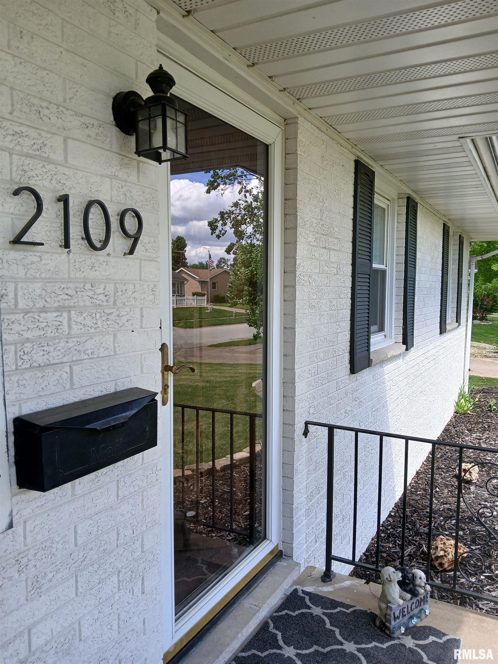 2109 Keokuk Road Springfield, IL 62702 - Photo 7 of 38