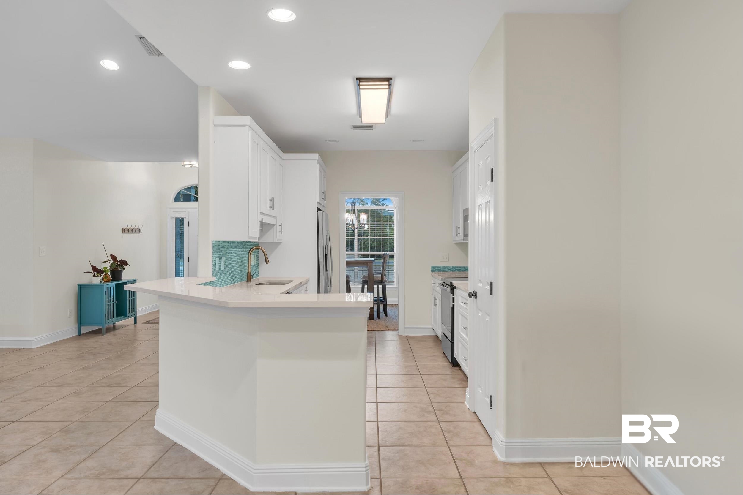 4606 Osprey Drive Orange Beach, AL 36561 - Photo 25 of 44 View of kitchen from the breakfast nook