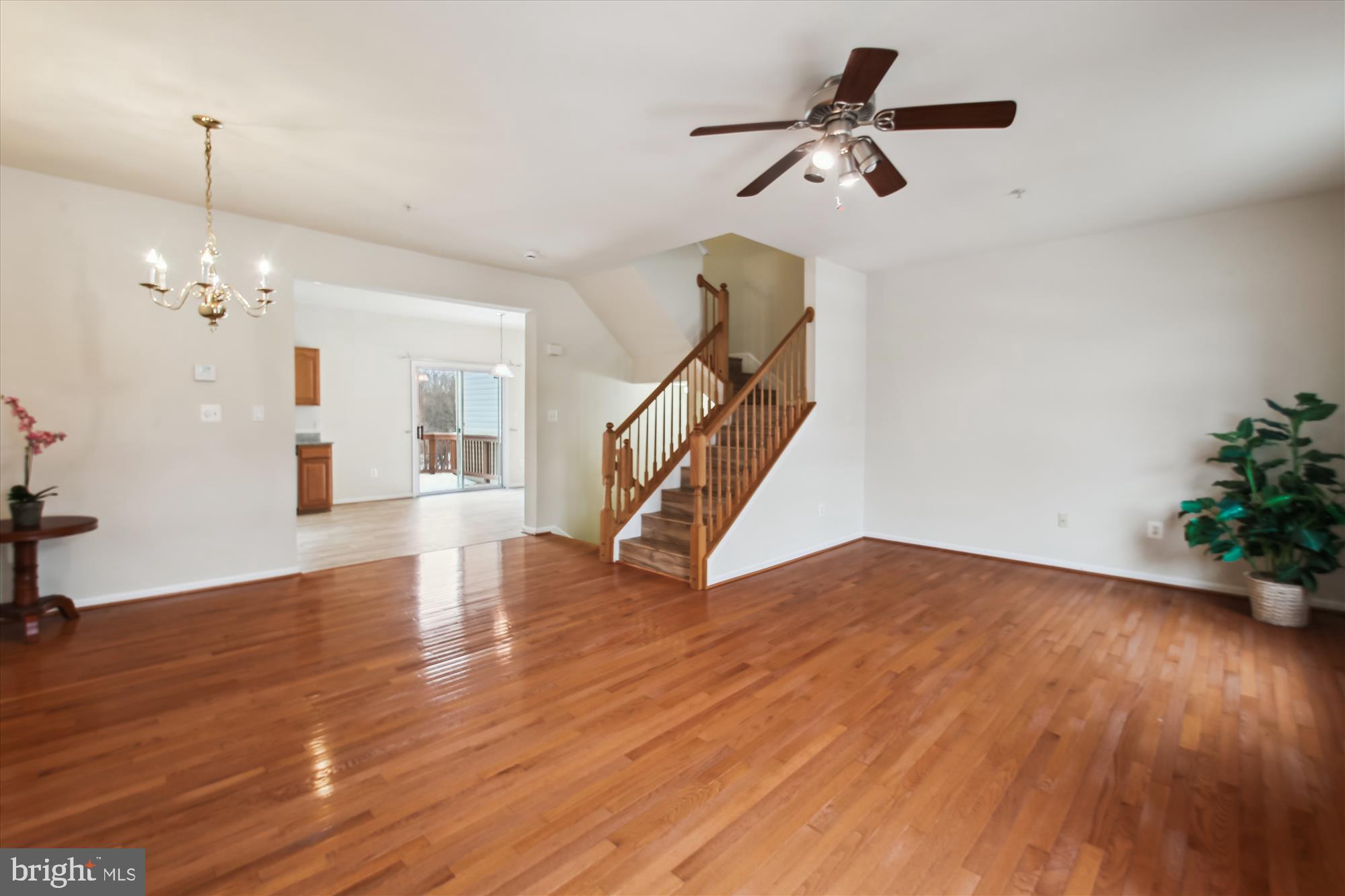 2538 Cheyenne Way Crofton, MD 21114 - Photo 3 of 29 Living Room
