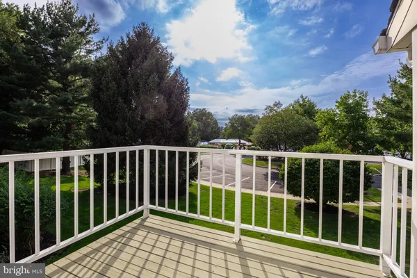 $1,950 | 1676 B 1676b-b Thornwood Dr Mount, Mount Laurel, NJ 08054