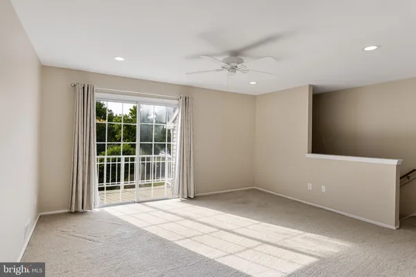 $1,950 | 1676 B 1676b-b Thornwood Dr Mount, Mount Laurel, NJ 08054