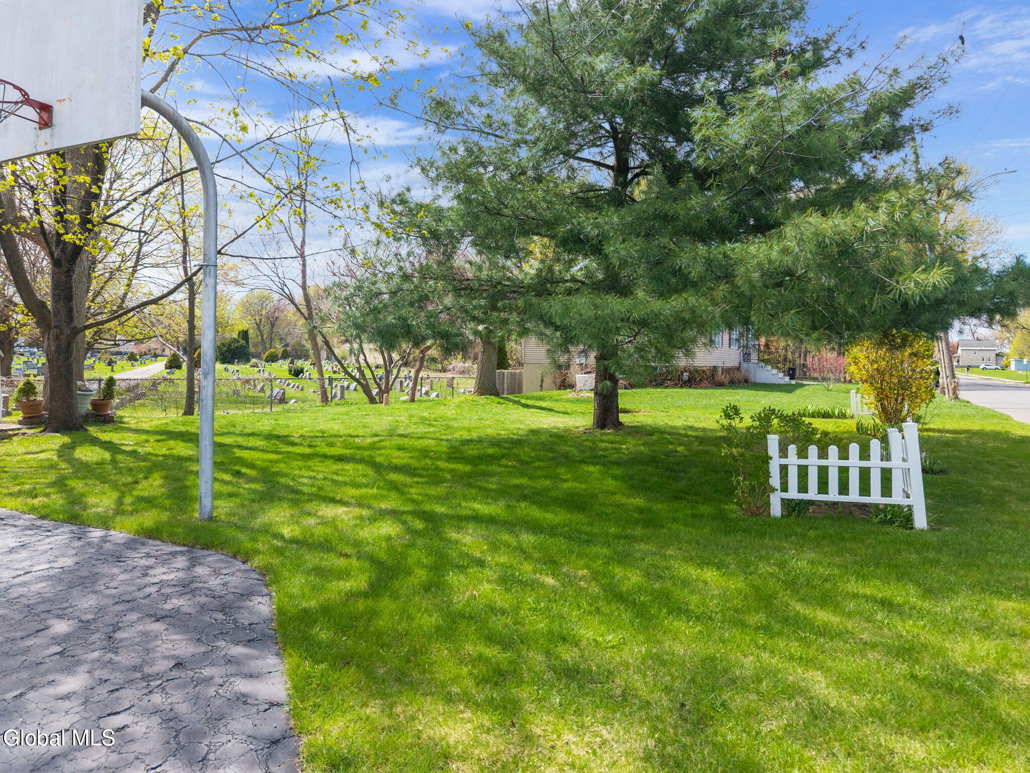 15 Albermarle Road Scotia, NY 12302 - Photo 21 of 28 40-15AlbermarleRd_35