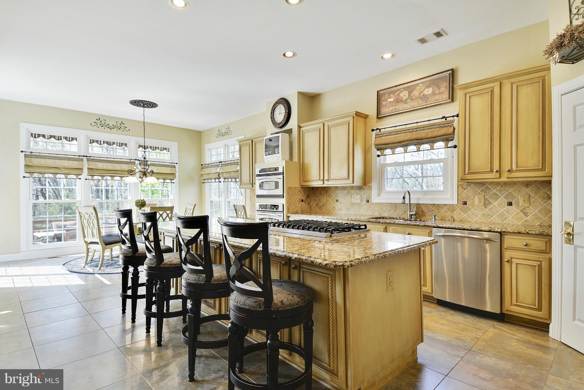 12209 Windsor Hall Way Herndon, VA 20170 - Photo 3 of 30 Kitchen
