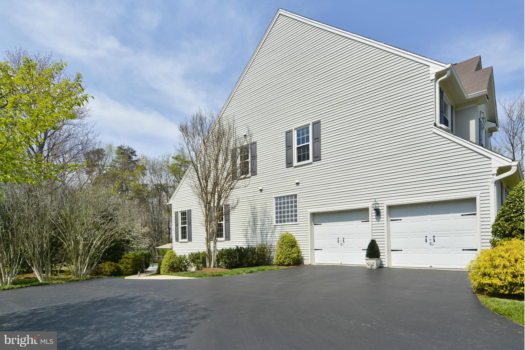 12209 Windsor Hall Way Herndon, VA 20170 - Photo 30 of 30 3-CAR SIDE LOAD GARAGE