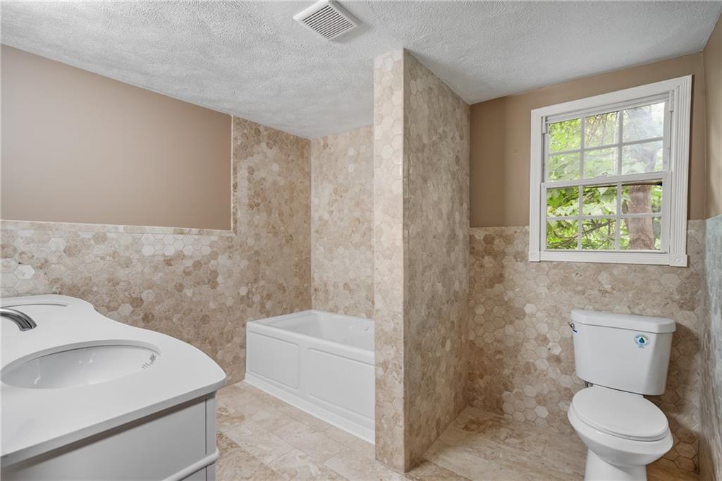 101 Weber Road Sewickley, PA 15143 - Photo 15 of 30