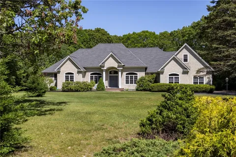 $1,695,000 | 11 Yarmouth Drive, Westerly, RI 02891