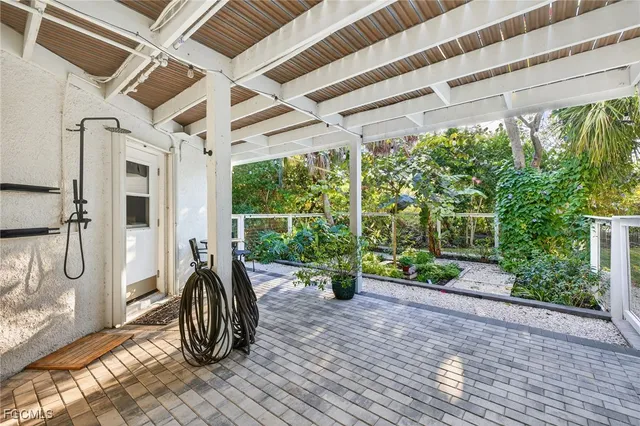 $1,495,000 | 1973 Wild Lime Drive, Sanibel, FL 33957