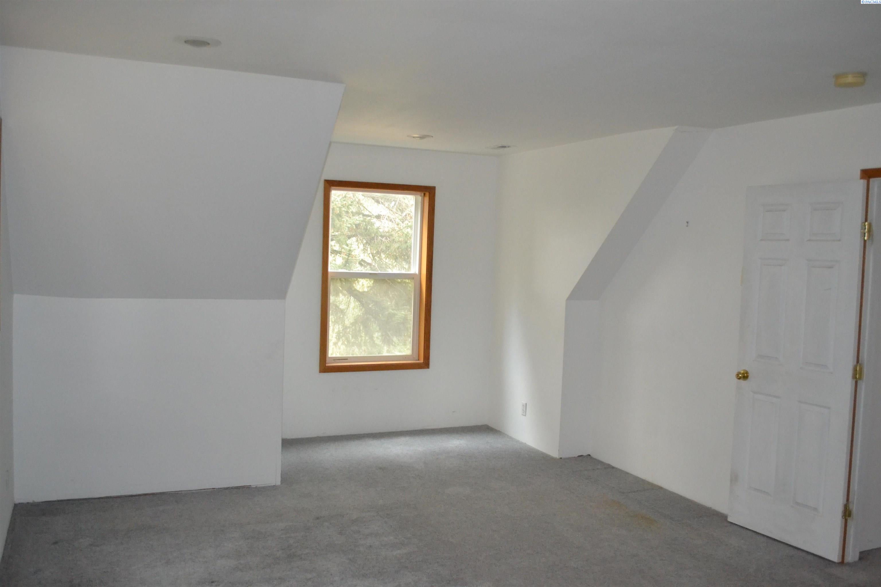 2201 Kitzmiller Road Pullman, WA 99163 - Photo 18 of 49 Gallery Image 18