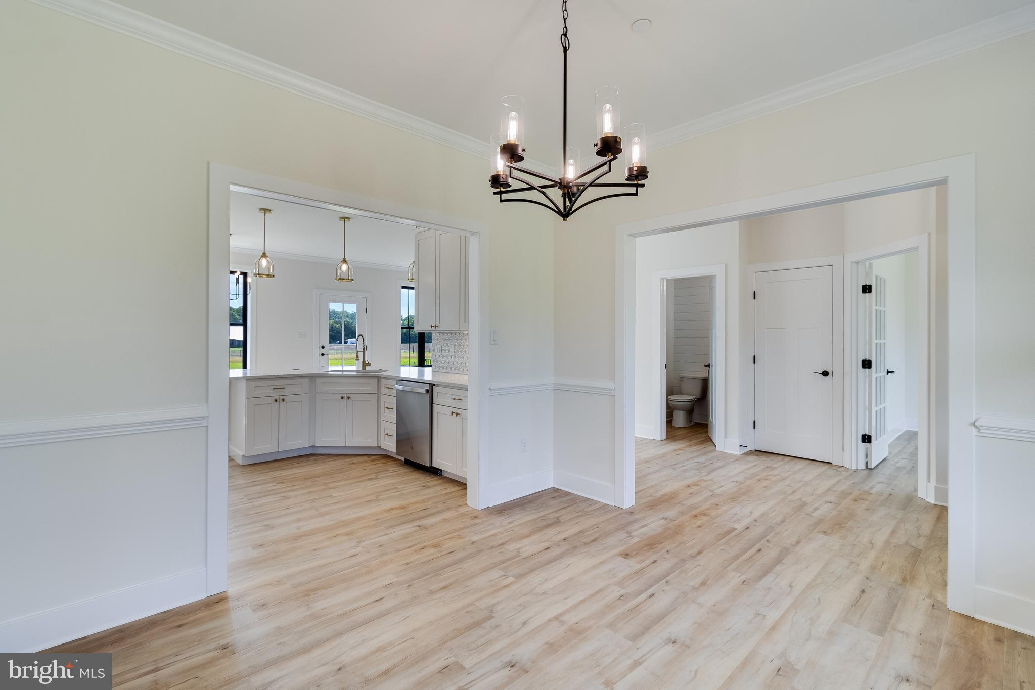 4321 Young Road Waldorf, MD 20601 - Photo 11 of 48 Dining room