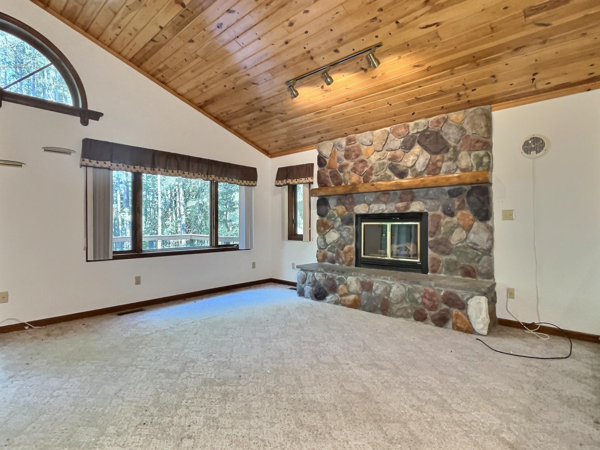 1683 West Carpenter Lake Road Eagle River, WI 54521 - Photo 12 of 38 Gallery Image 12