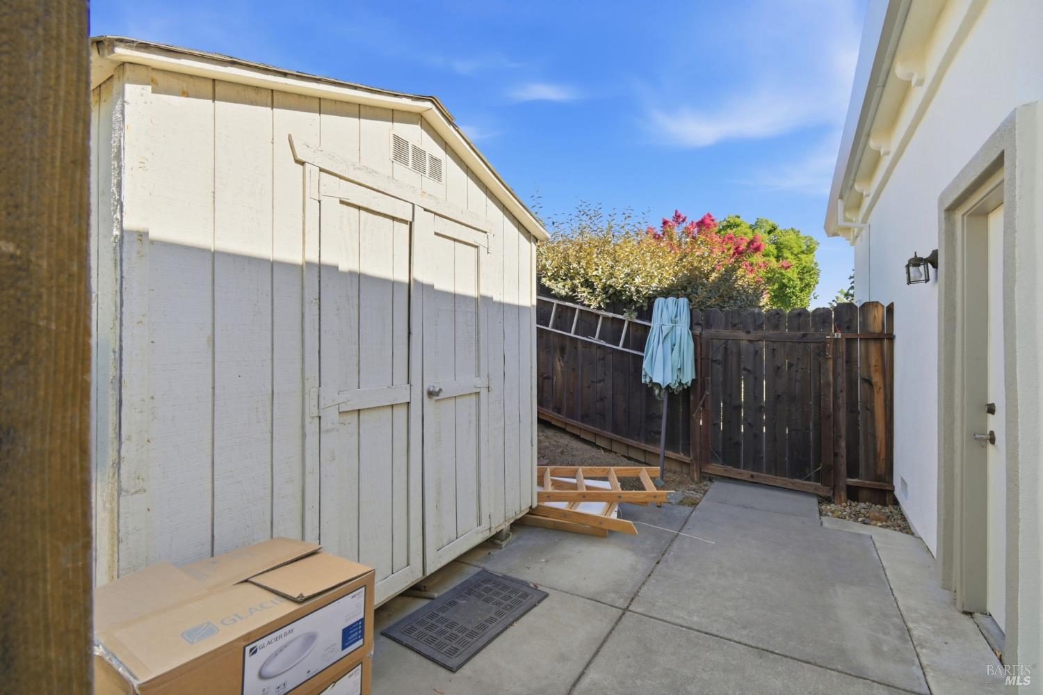 448 Three Rivers Court Vacaville, CA 95688 - Photo 40 of 44