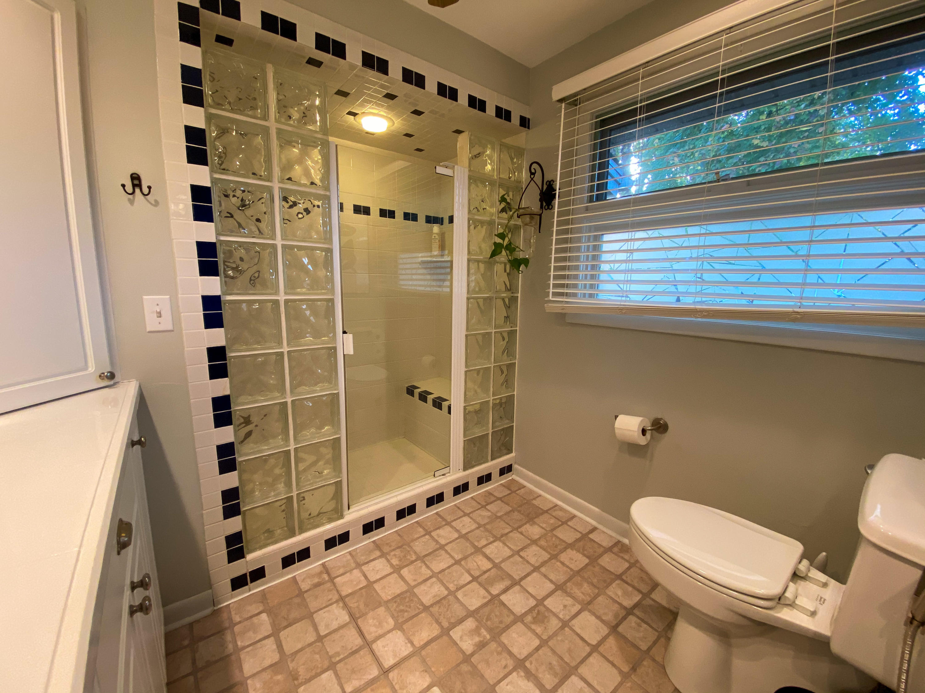 2208 Charsley Road Kingsport, TN 37660 - Photo 17 of 41 Tiled shower in master bath
