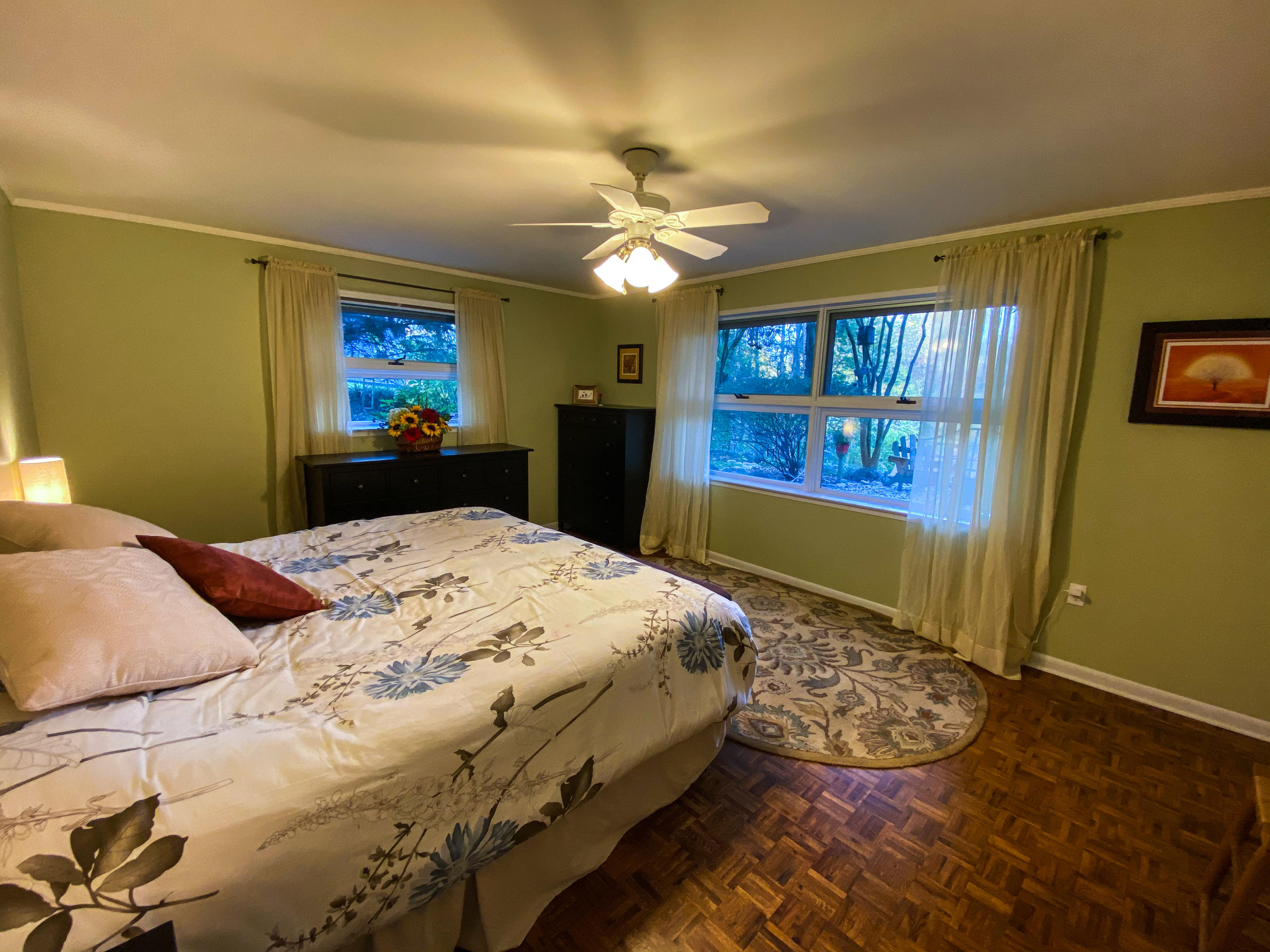 2208 Charsley Road Kingsport, TN 37660 - Photo 27 of 41 King size bed fits just fine!