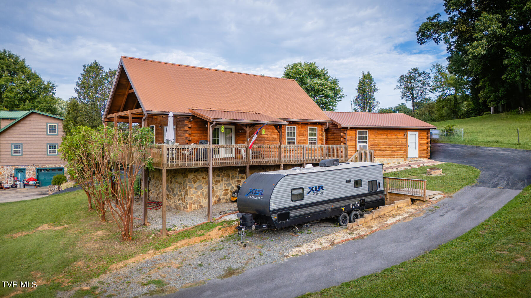 290 Barr Road Blountville, TN 37617 - Photo 3 of 44 204