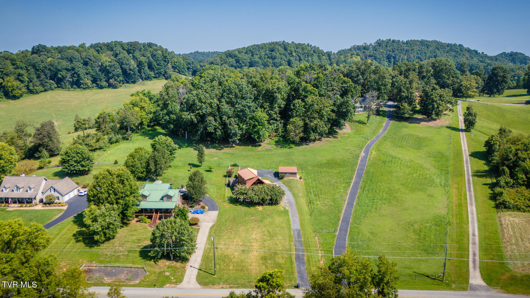 290 Barr Road Blountville, TN 37617 - Photo 40 of 44 102