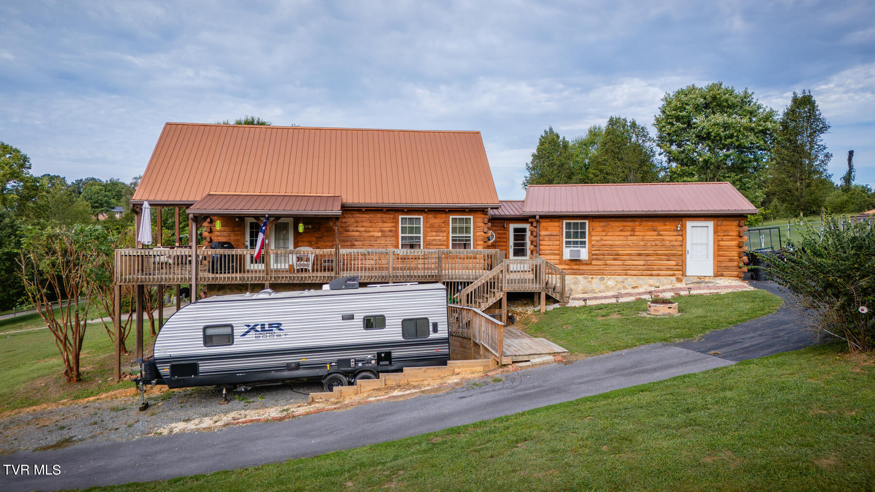 290 Barr Road Blountville, TN 37617 - Photo 4 of 44 205