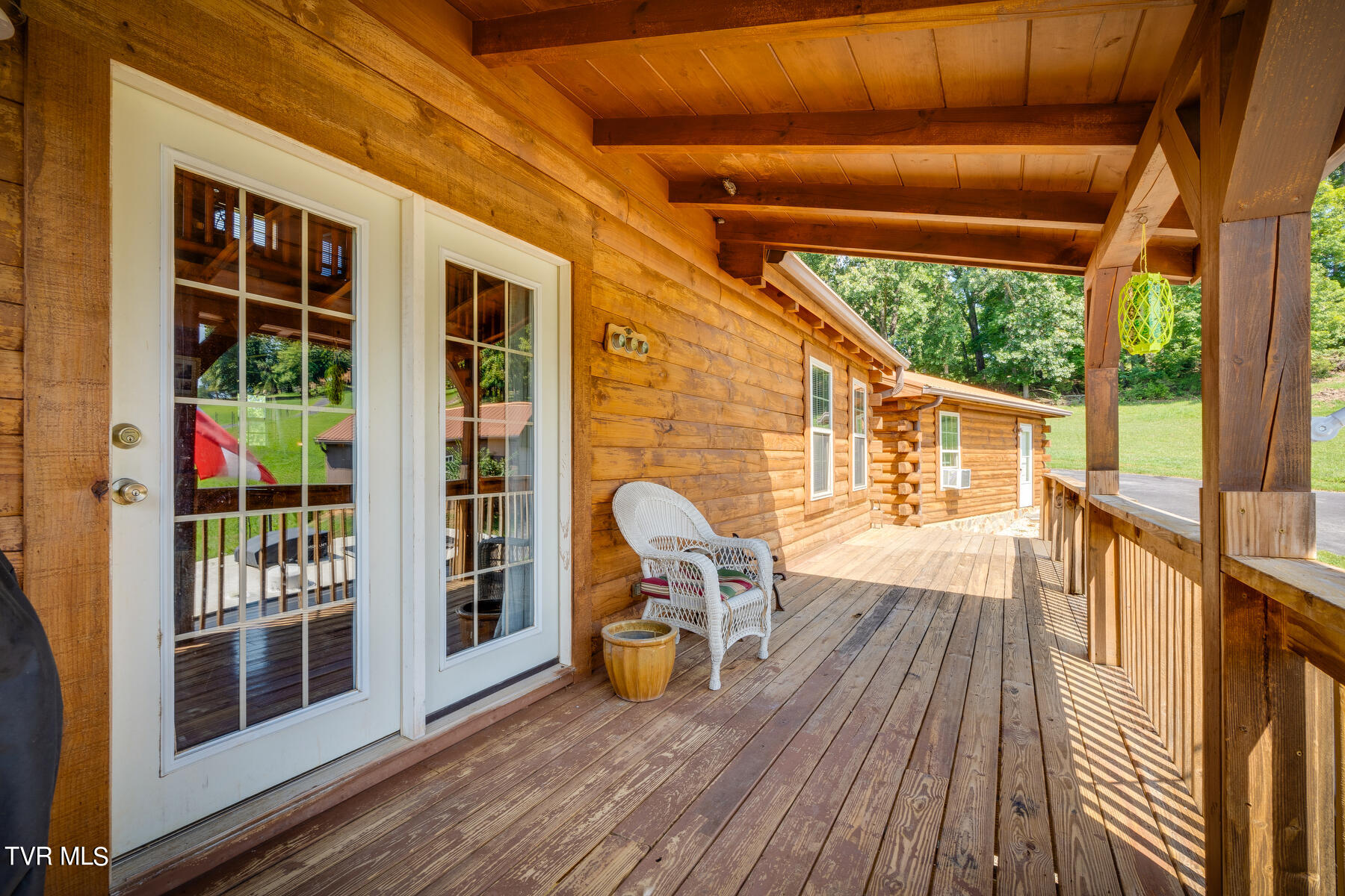 290 Barr Road Blountville, TN 37617 - Photo 8 of 44 005