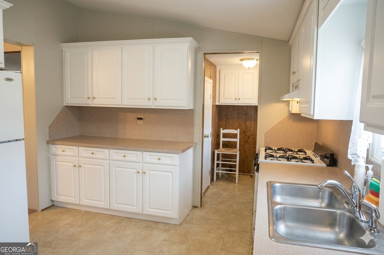 138 Omer Bond Road Royston, GA 30662 - Photo 10 of 17