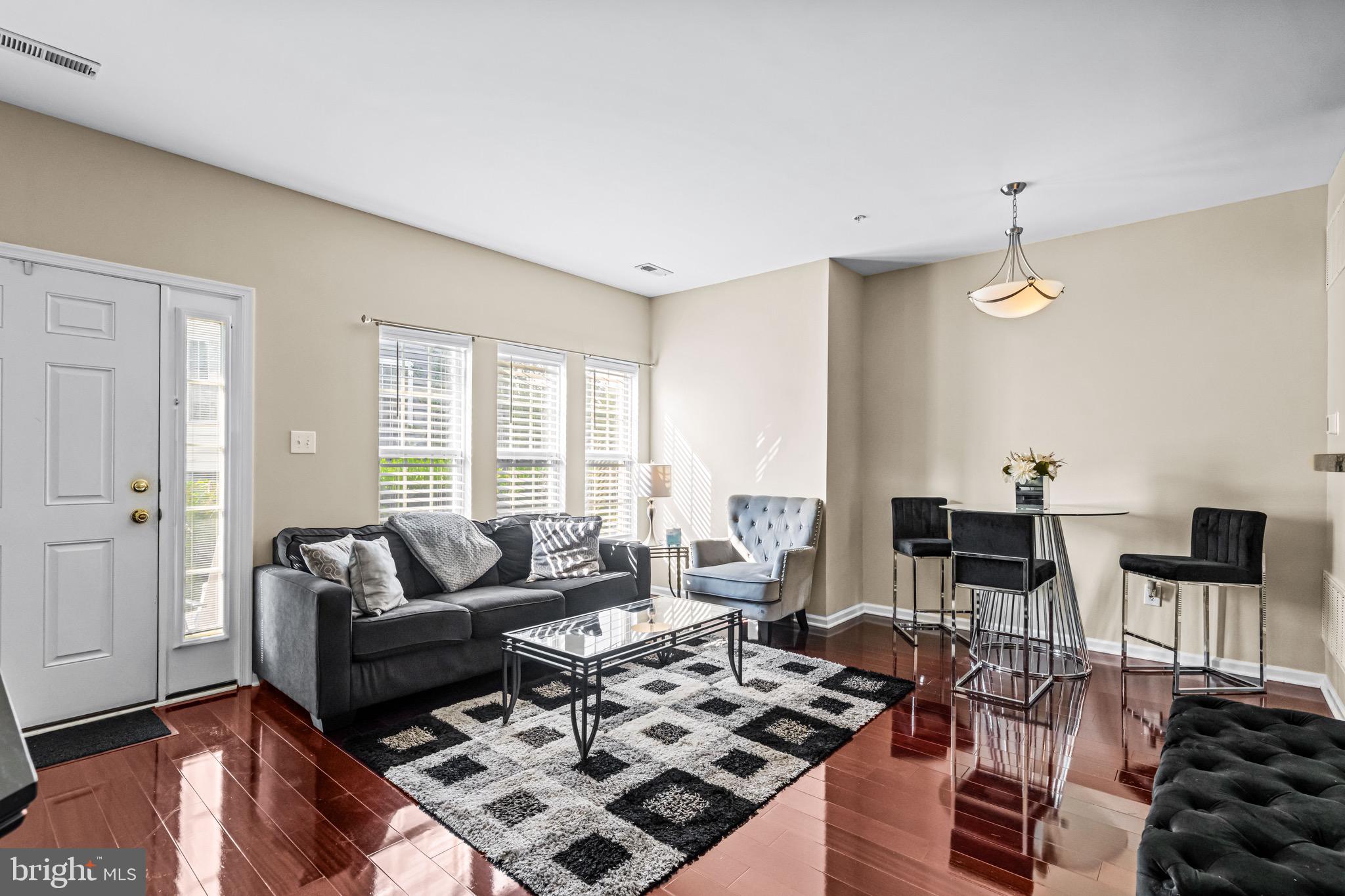 2 Teal Court Delanco, NJ 08075 - Photo 3 of 21 Living room