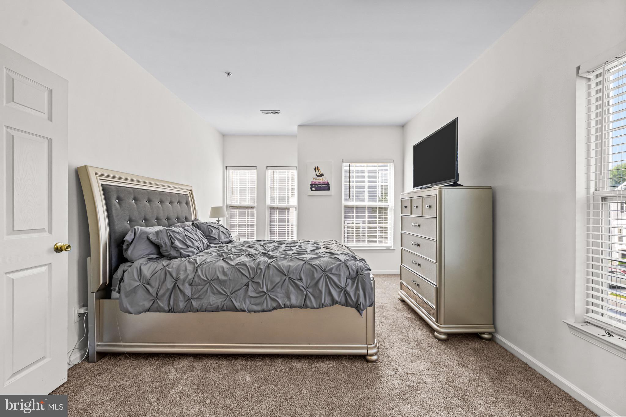 2 Teal Court Delanco, NJ 08075 - Photo 10 of 21 Primary bedroom