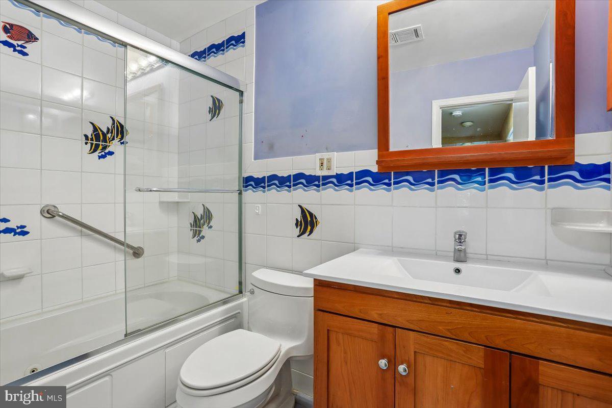 8174 Inverness Ridge Road Potomac, MD 20854 - Photo 11 of 29