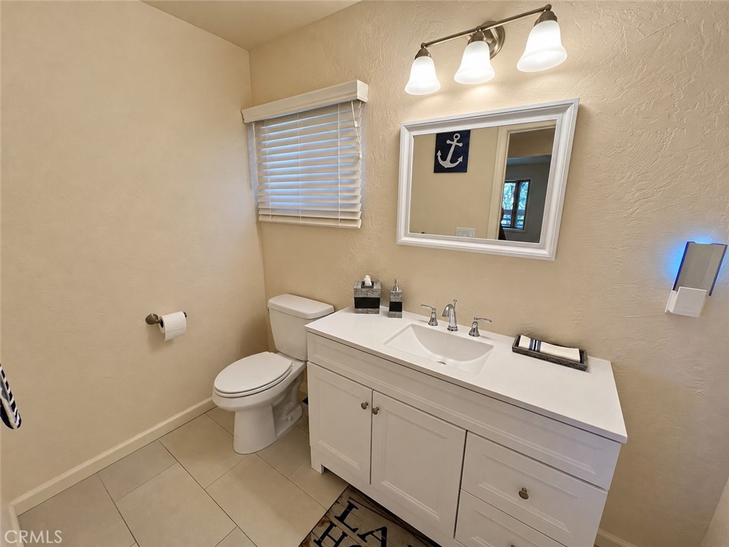 975 Hospital Road Lake Arrowhead, CA 92352 - Photo 47 of 67 Half bath