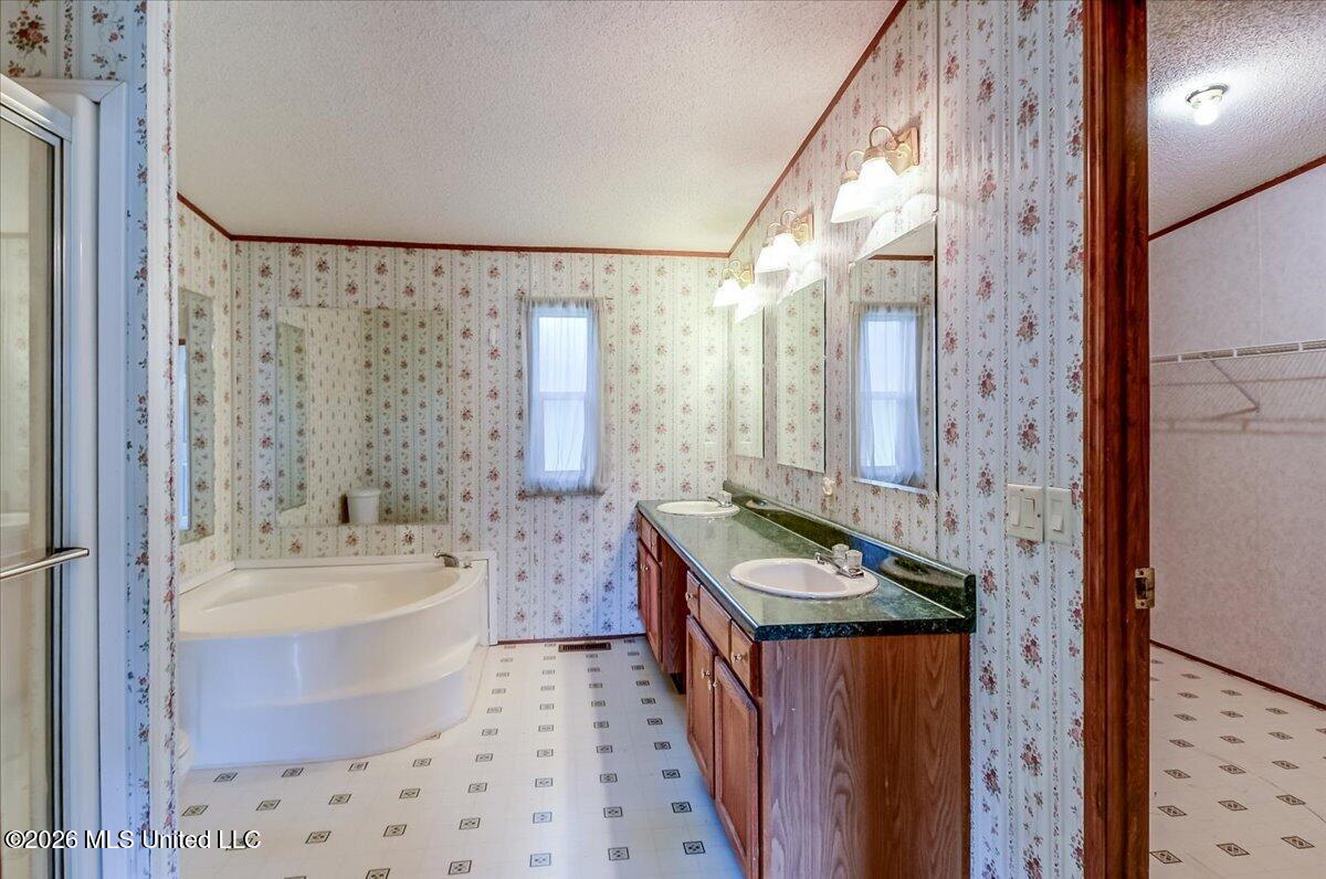 2041 King Road Southaven, MS 38672 - Photo 20 of 32 27-KMP_9597_598_599_600_601