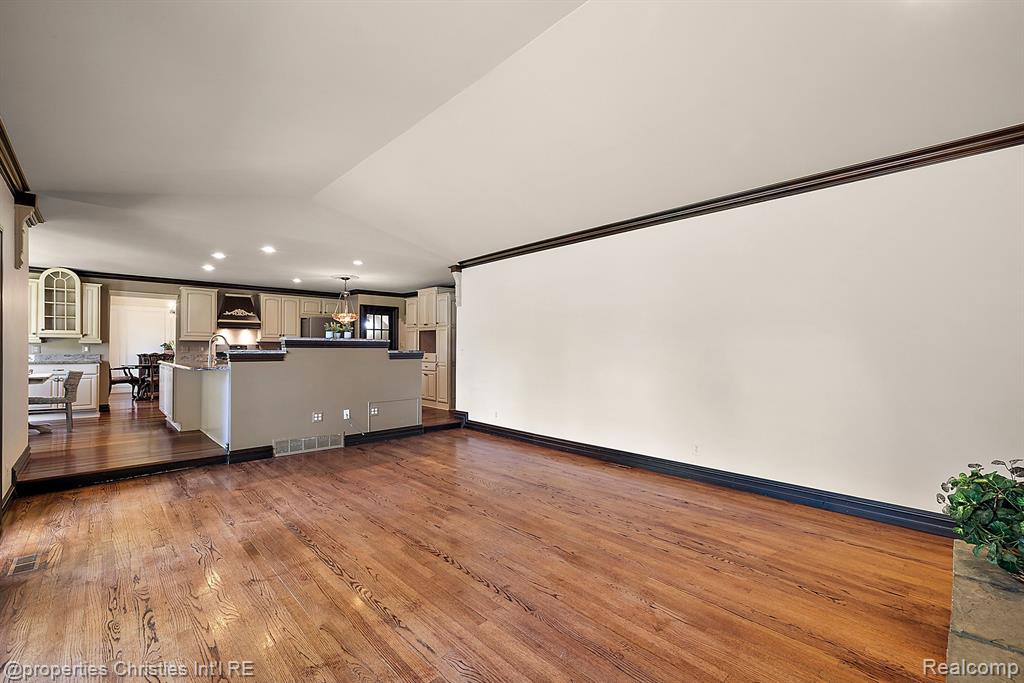 817 Stag Ridge Road Rochester Hills, MI 48309 - Photo 30 of 80