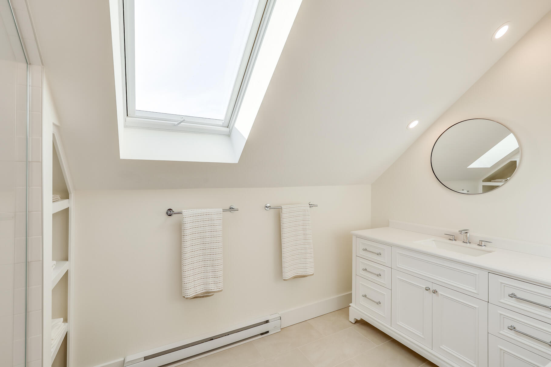 20 Cockle Cove Road South Chatham, MA 02659 - Photo 28 of 42 a bathroom with a double vanity sink mirror and bathtub