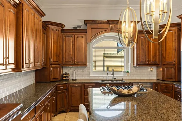 $999,000 | 2421 Northeast Lake Breeze Drive, Lee's Summit, MO 64086