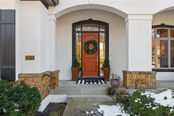 $999,000 | 2421 Northeast Lake Breeze Drive, Lee's Summit, MO 64086